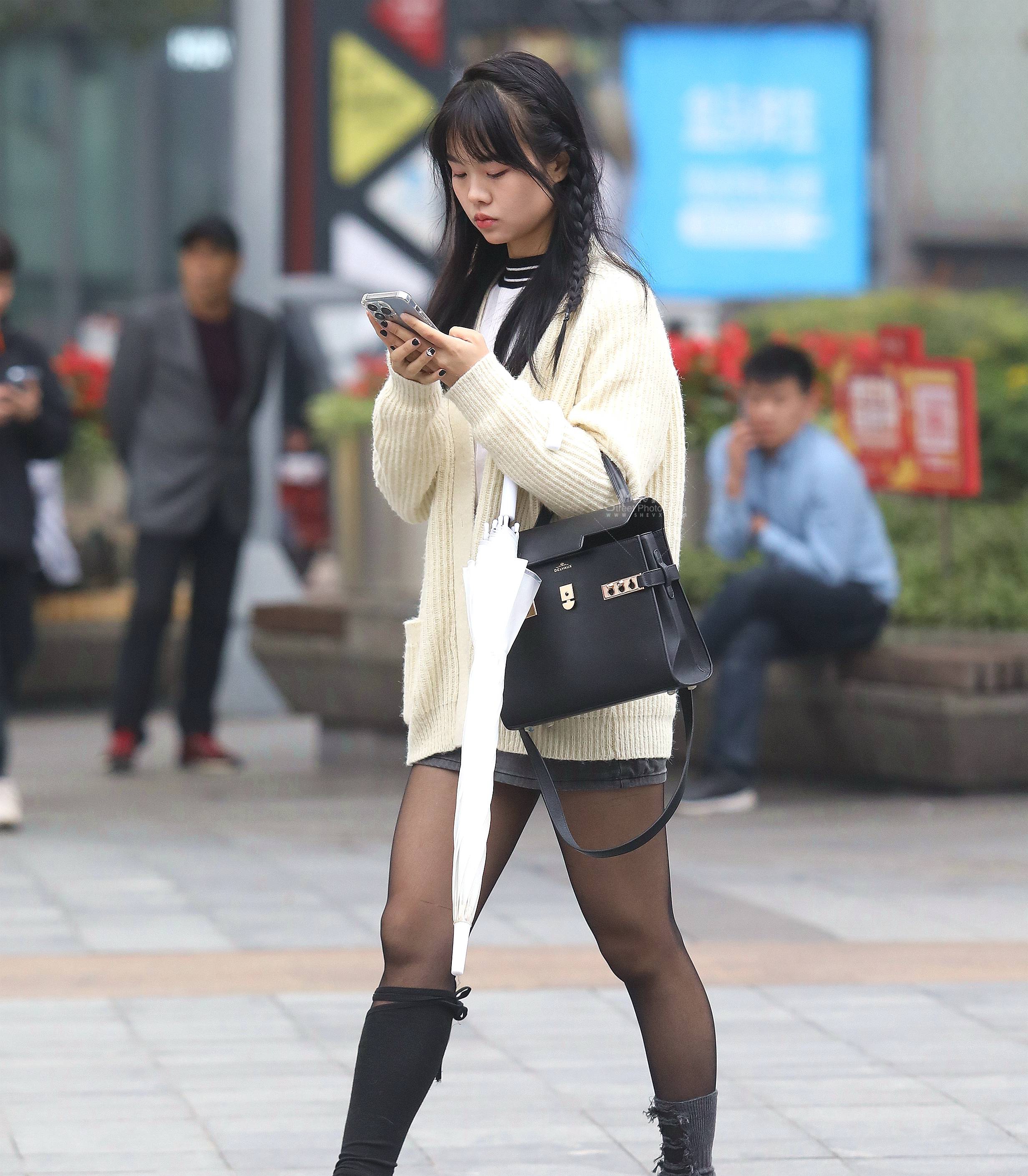 诱惑黑 丝妹子