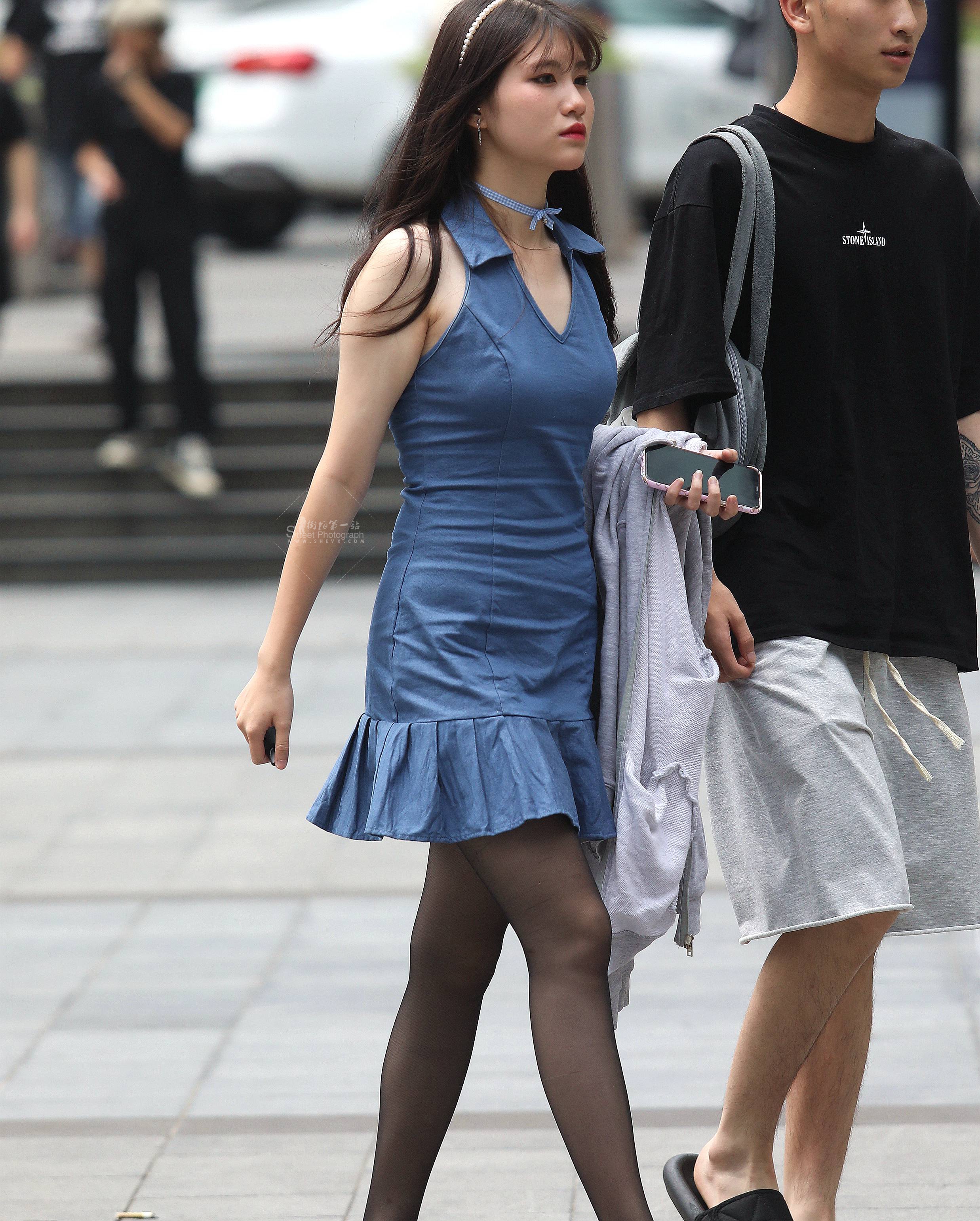 诱惑黑 丝妹子
