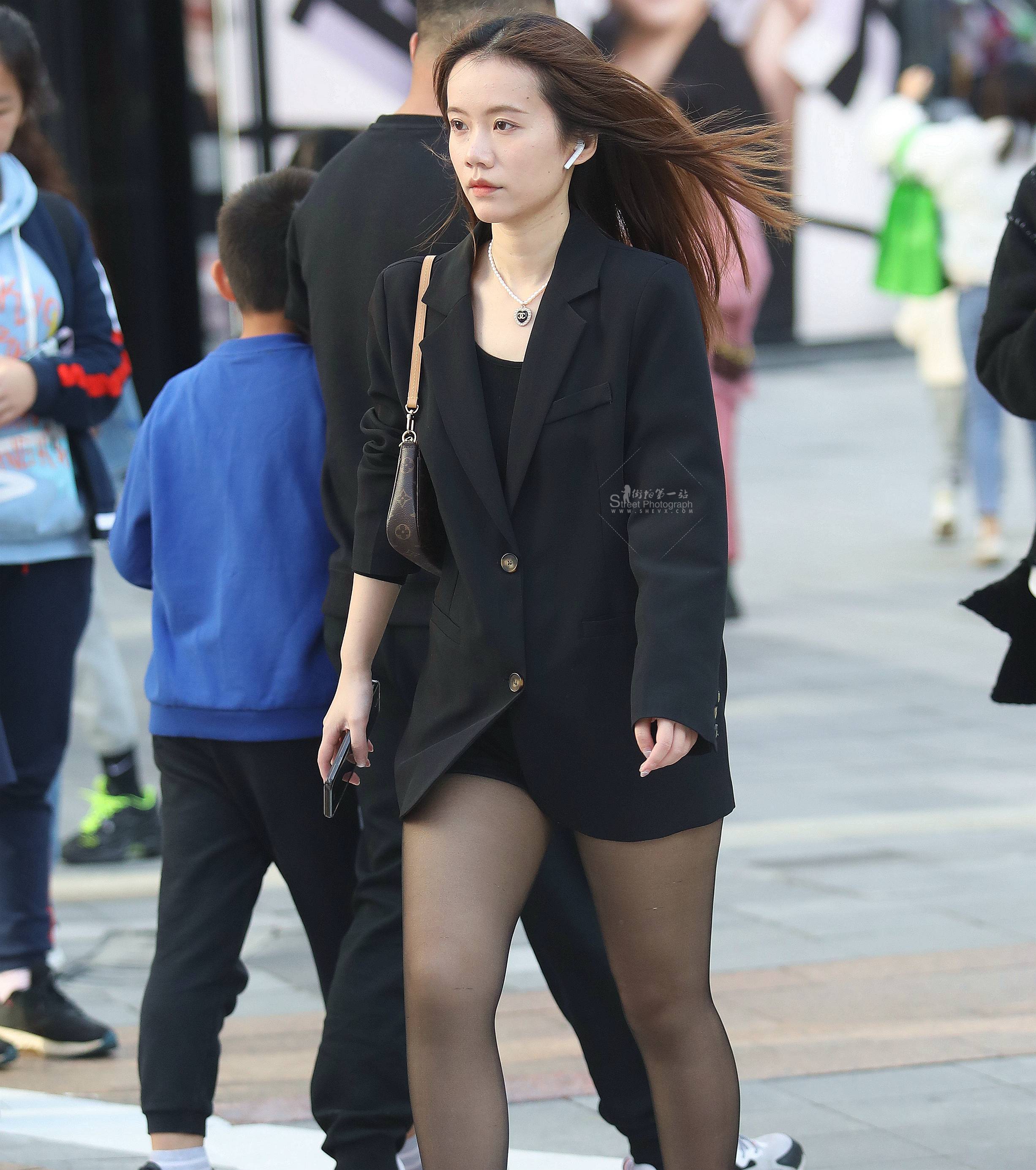  黑 丝妹子