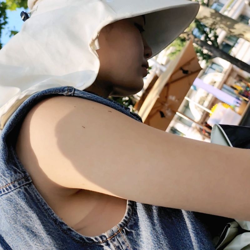 【独家原创】大胯肩少妇的超白超薄肉丝美腿